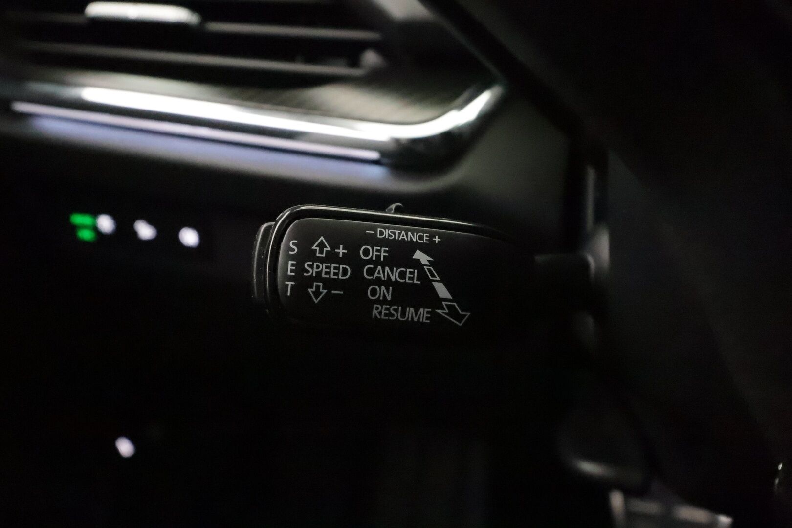 SKODA ENYAQ 2023 Coupe 80x 4x4 RS iV * ACC / ILP / Hierovat Muistipenkit / Matrix-LED / Lasikatto / HUD / Canton / P.kamera / koukku *