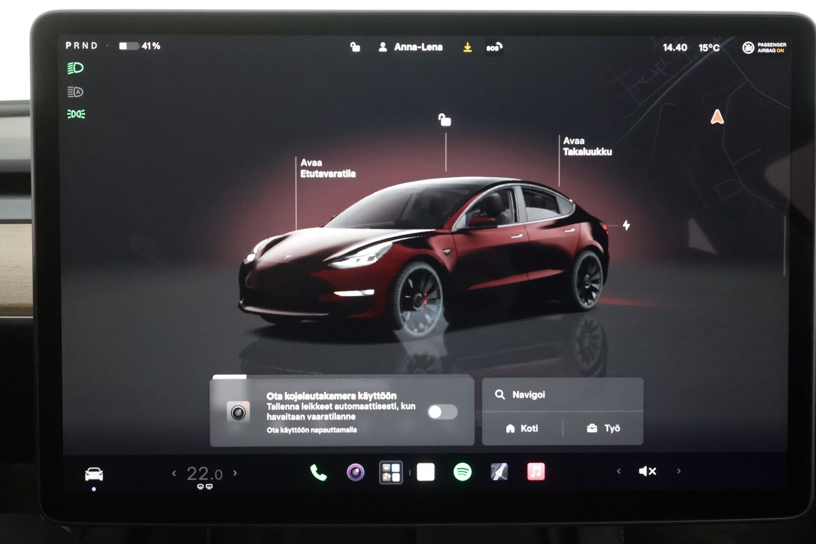 TESLA MODEL 3 2023 Performance - | ILP | ACC | Matrix-LED | Lasikatto | Muistipenkki | P.Kamera | Premium Audio | Kaistavahti | Navi | Keyless | 2x Latauskaapelit | Kahdet renkaat |