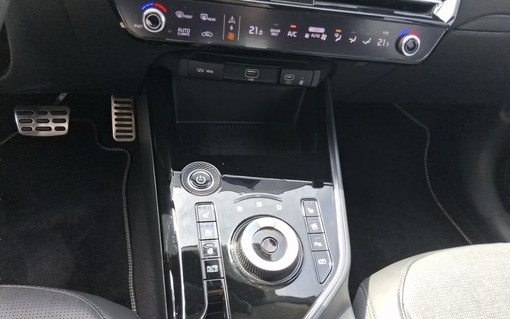 KIA NIRO 2023 Inspiration / ACC / ILP / Tuuletetut muistinahat / P.kamera 