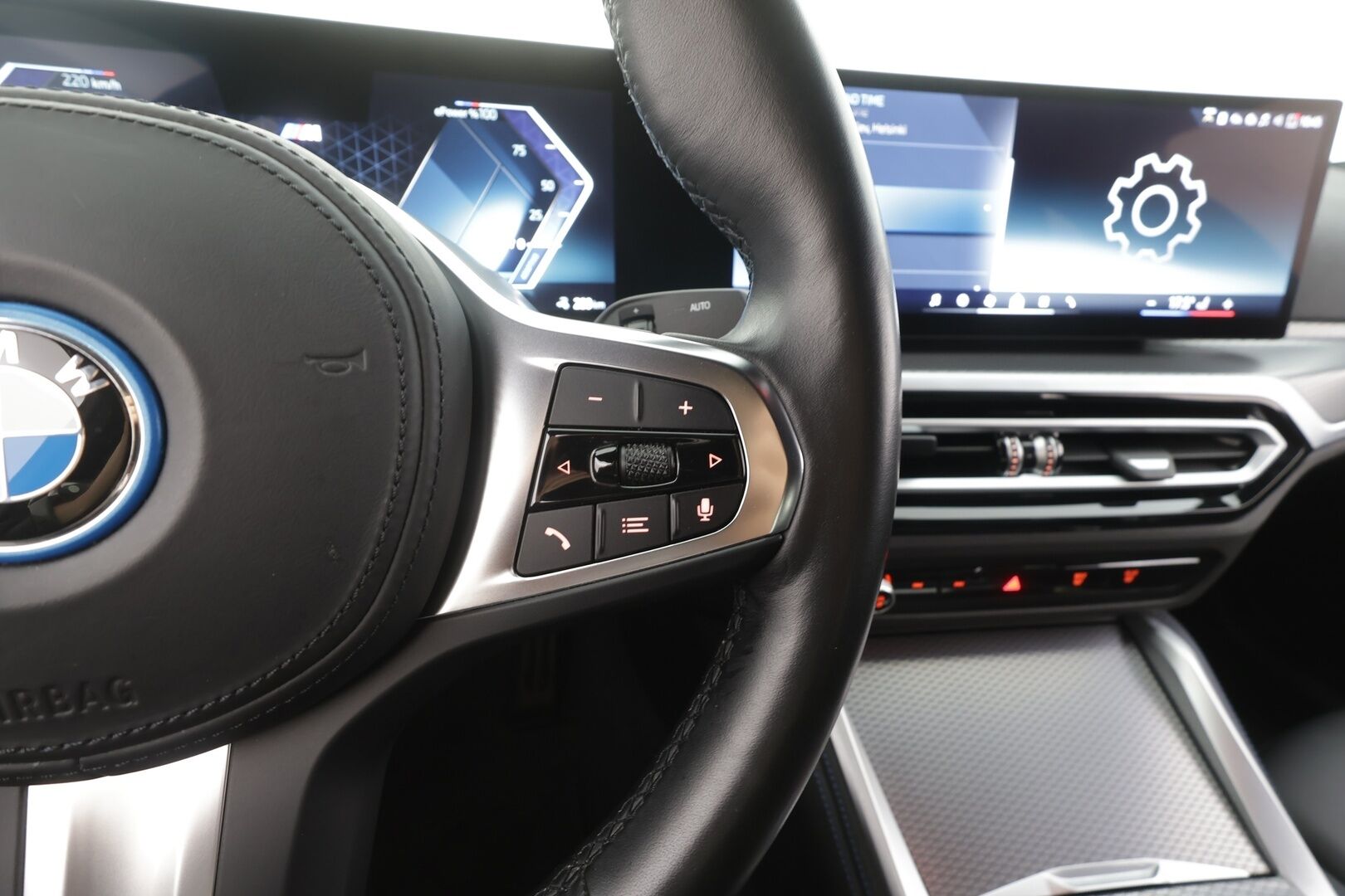 BMW I4 2024 eDrive40, G26, M Sport - | ACC | Lisälämmitin | Koukku | Widescreen | sporttipenkit | P.Kamera | LED | Apple&Android | Merkkihuollettu | Kahdet Renkaat |