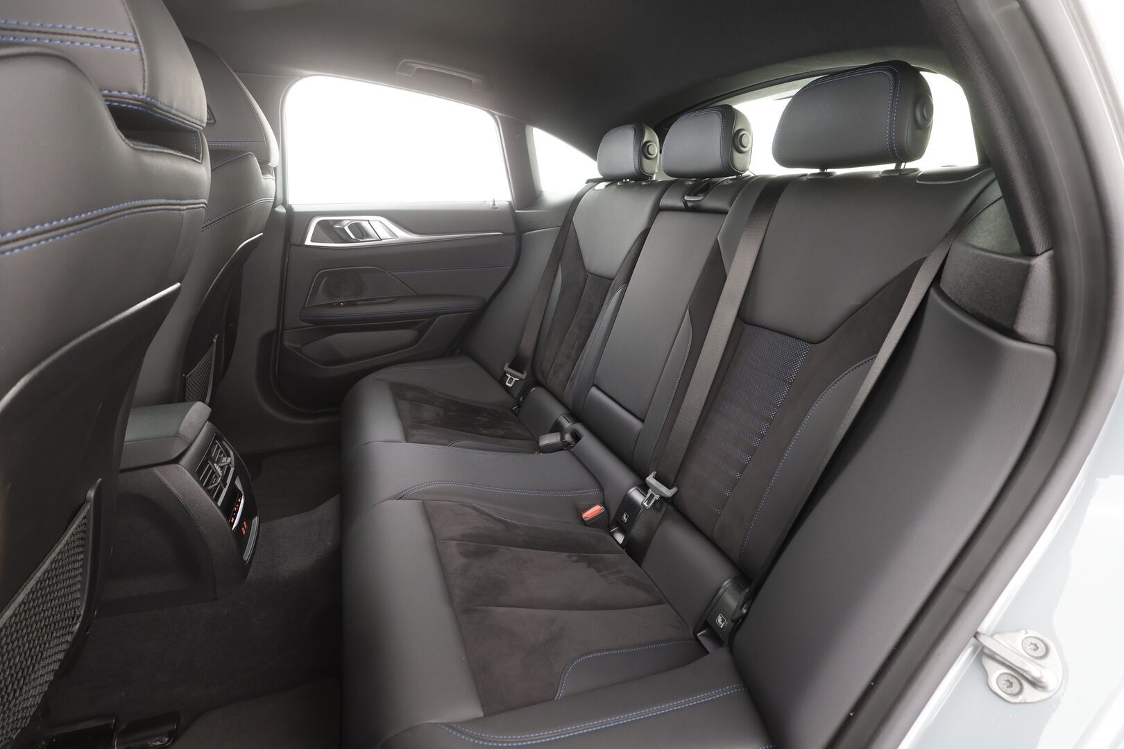 BMW I4 2024 eDrive40, G26, M Sport - | ACC | Lisälämmitin | Koukku | Widescreen | sporttipenkit | P.Kamera | LED | Apple&Android | Merkkihuollettu | Kahdet Renkaat |