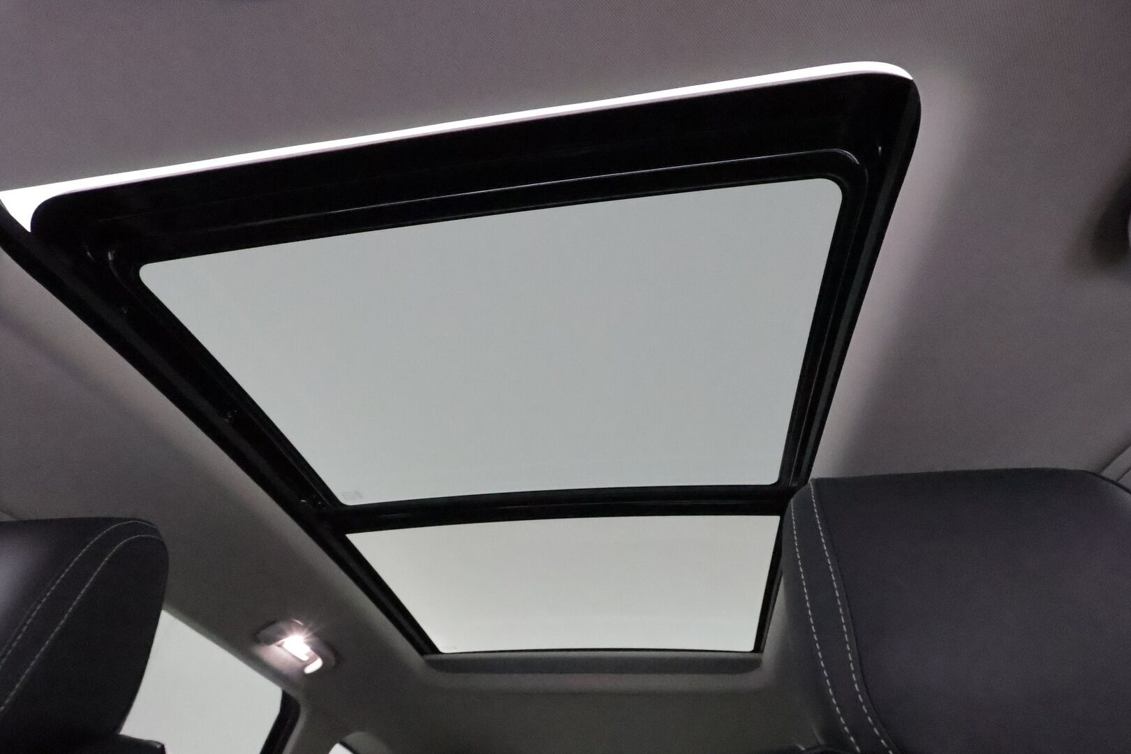 MAXUS EUNIQ 6 2022 70kwh Exclusive *Panorama / Adapt.vakkari / Nahkasisusta / 360 Kamera / Keyless*