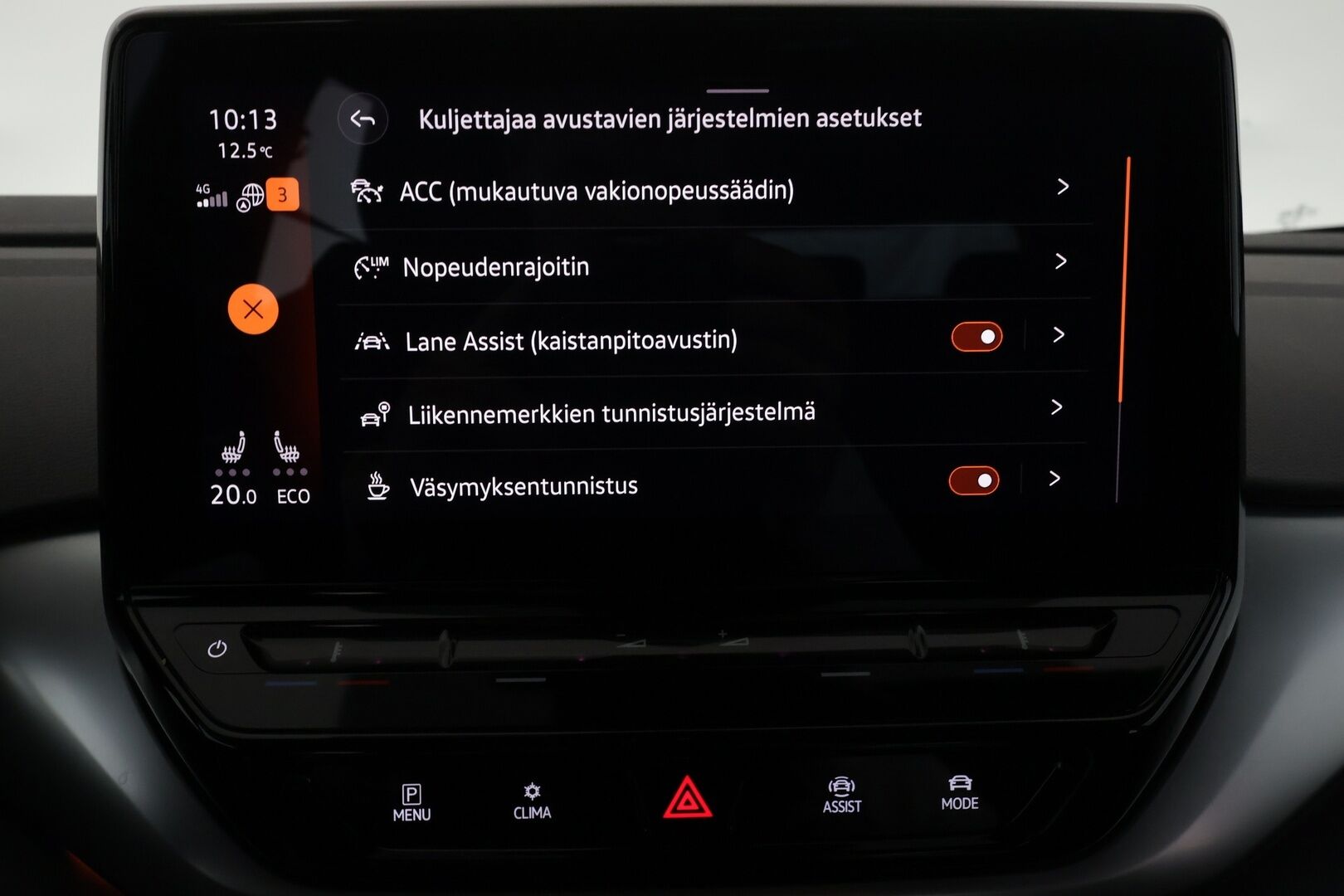VOLKSWAGEN ID.4 2022 150kW 82kWh Pro Performance - | ACC | ILP | Koukku | IQ.Light | P.kamera ja tutkat | Keyless | Lane Assist | Ambient light | Lämm. ratti | Lämm. tuulilasi | 2x renkaat aluin | ALV | 