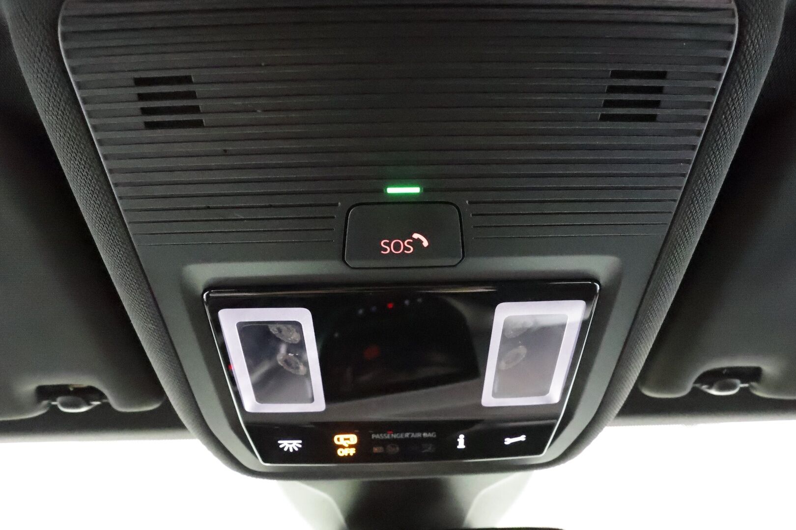 VOLKSWAGEN ID.4 2022 150kW 82kWh Pro Performance - | ACC | ILP | Koukku | IQ.Light | P.kamera ja tutkat | Keyless | Lane Assist | Ambient light | Lämm. ratti | Lämm. tuulilasi | 2x renkaat aluin | ALV | 