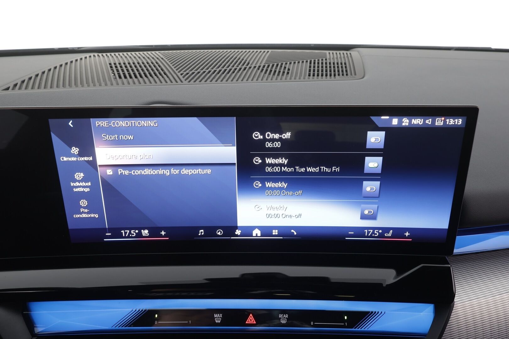 BMW I5 2025 G61 Touring xDrive40 M Sport Pro - | ACC | H&K | Iconic Glow | Akuston esilämmitys | Adapt.LED | Koukku | Adapt.Alusta | Nelipyöräohjaus | Comfort Access | Ratinlämmitin | Kahdet renkaat aluvanteilla | Huippuvarusteet |