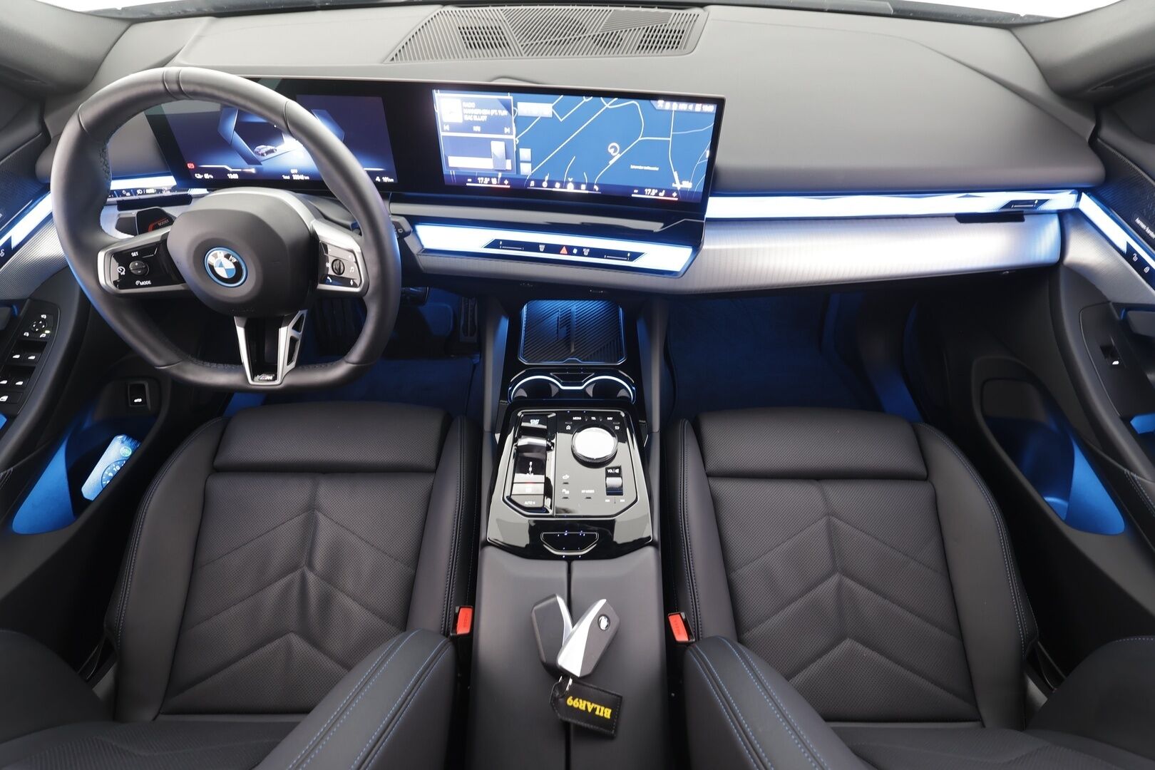BMW I5 2025 G61 Touring xDrive40 M Sport Pro - | ACC | H&K | Iconic Glow | Akuston esilämmitys | Adapt.LED | Koukku | Adapt.Alusta | Nelipyöräohjaus | Comfort Access | Ratinlämmitin | Kahdet renkaat aluvanteilla | Huippuvarusteet |