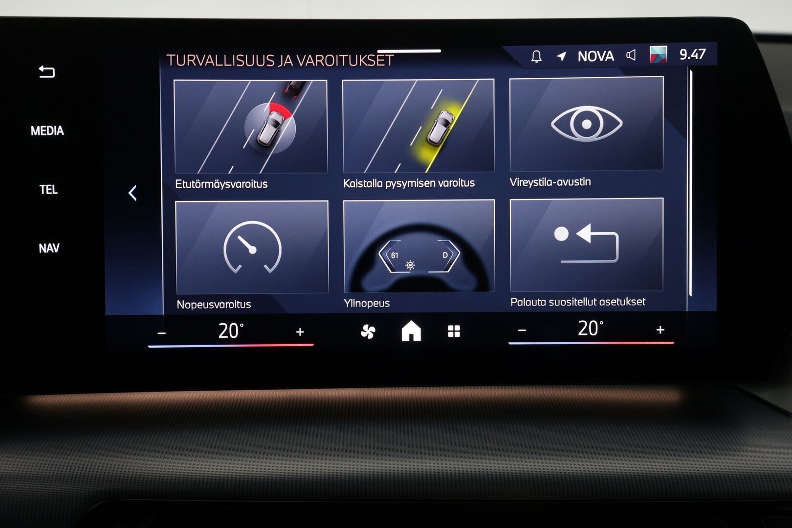 BMW IX1 2024 U11 30 xDrive M Sport - | ACC | ILP | Koukku | Adapt. M-alusta | Comfort Access | Ambient light | P.kamera | IconicSounds | Lane Assist | Nahka-alcantara | Adapt. LED |
