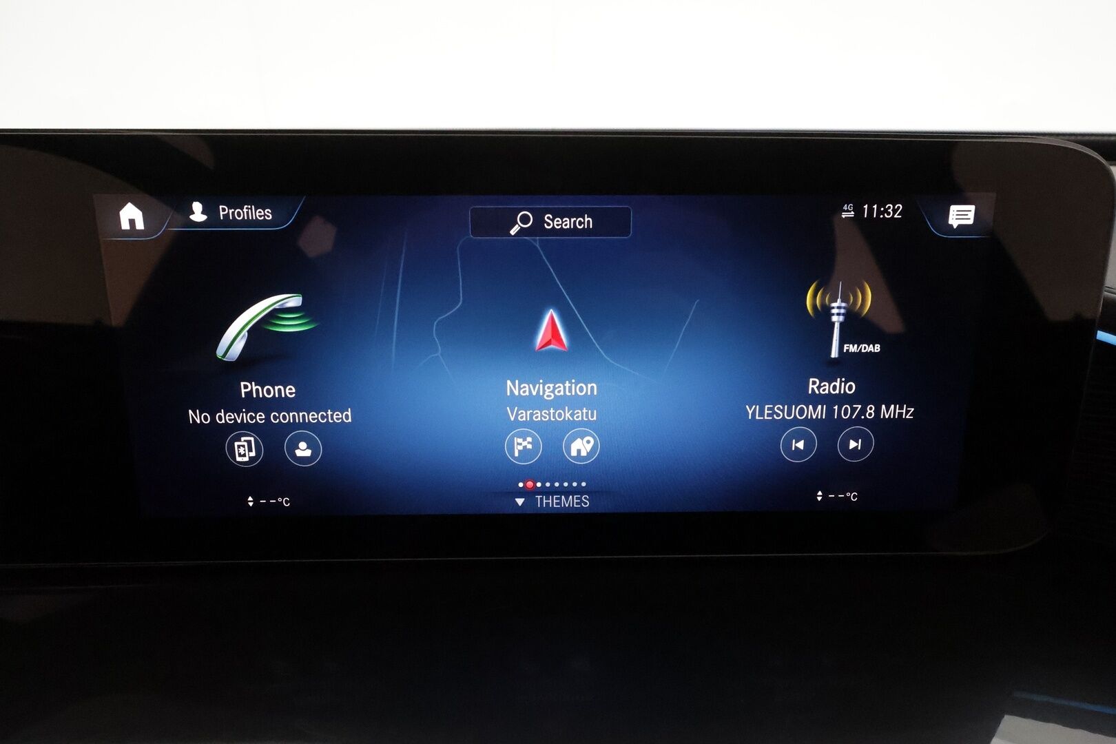 MERCEDES-BENZ EQC 2023 400 4Matic **Widescreen / Adapt.Vakkari / LED-valot / P.kamera / Sporttinahat / Navi / Kaistavahti** - 3,99 % KORKOTARJOUS TÄHÄN AUTOON - 