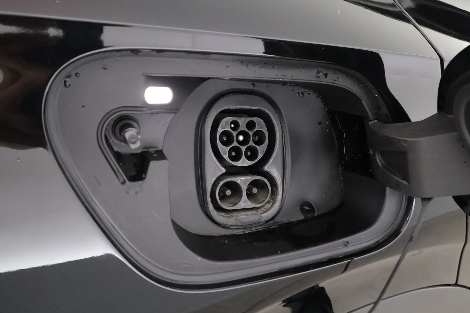 VOLKSWAGEN ID.4 2023 GTX - | ACC | Koukku | ILP | Matrix-LED | P.Kamera | Puolinahat | Ratinlämmitys | Digimittaristo | Keyless | Apple&Android | Kahdet Renkaat |
