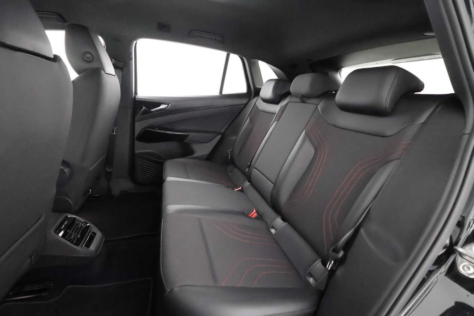 VOLKSWAGEN ID.4 2023 GTX - | ACC | Koukku | ILP | Matrix-LED | P.Kamera | Puolinahat | Ratinlämmitys | Digimittaristo | Keyless | Apple&Android | Kahdet Renkaat |