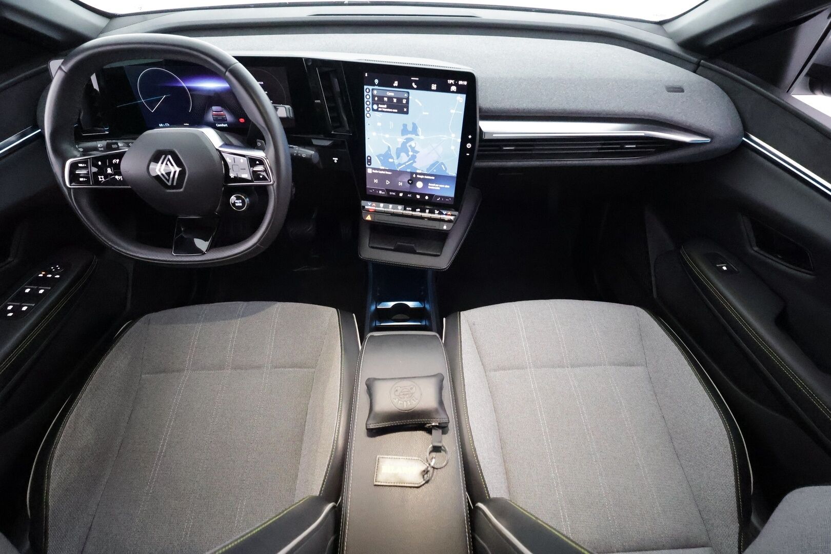 RENAULT MEGANE 2022 E-Tech electric 60kWh 220hv Techno - | ACC | LED | P.Kamera | Navi | Katveavustin | Kaistavahti | Apple&Android | Digimittaristo | Puolinahat | Ratinlämmitys |