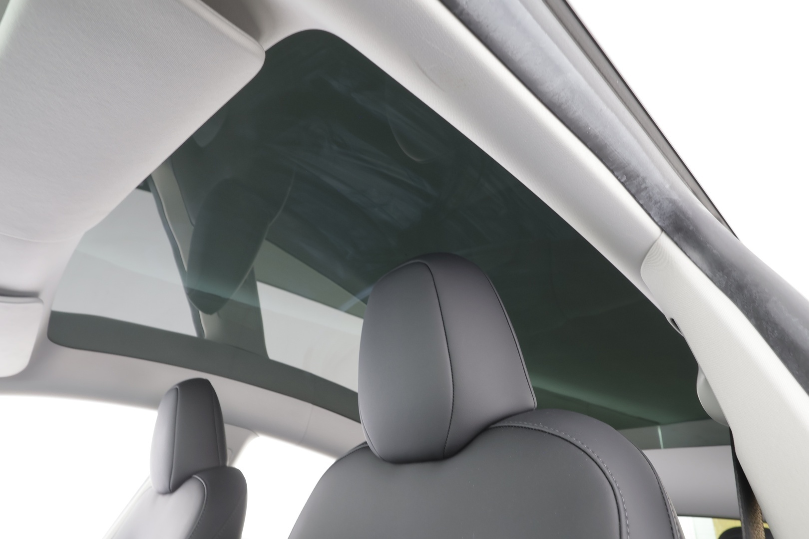 TESLA MODEL Y 2022 Long Range Dual Motor - | ILP | Lasikatto | ACC | Matrix-LED | P.Kamera | Muistipenkki | Premium Audio | Kaistavahti | Navi | Keyless | Premium Connectivity |
