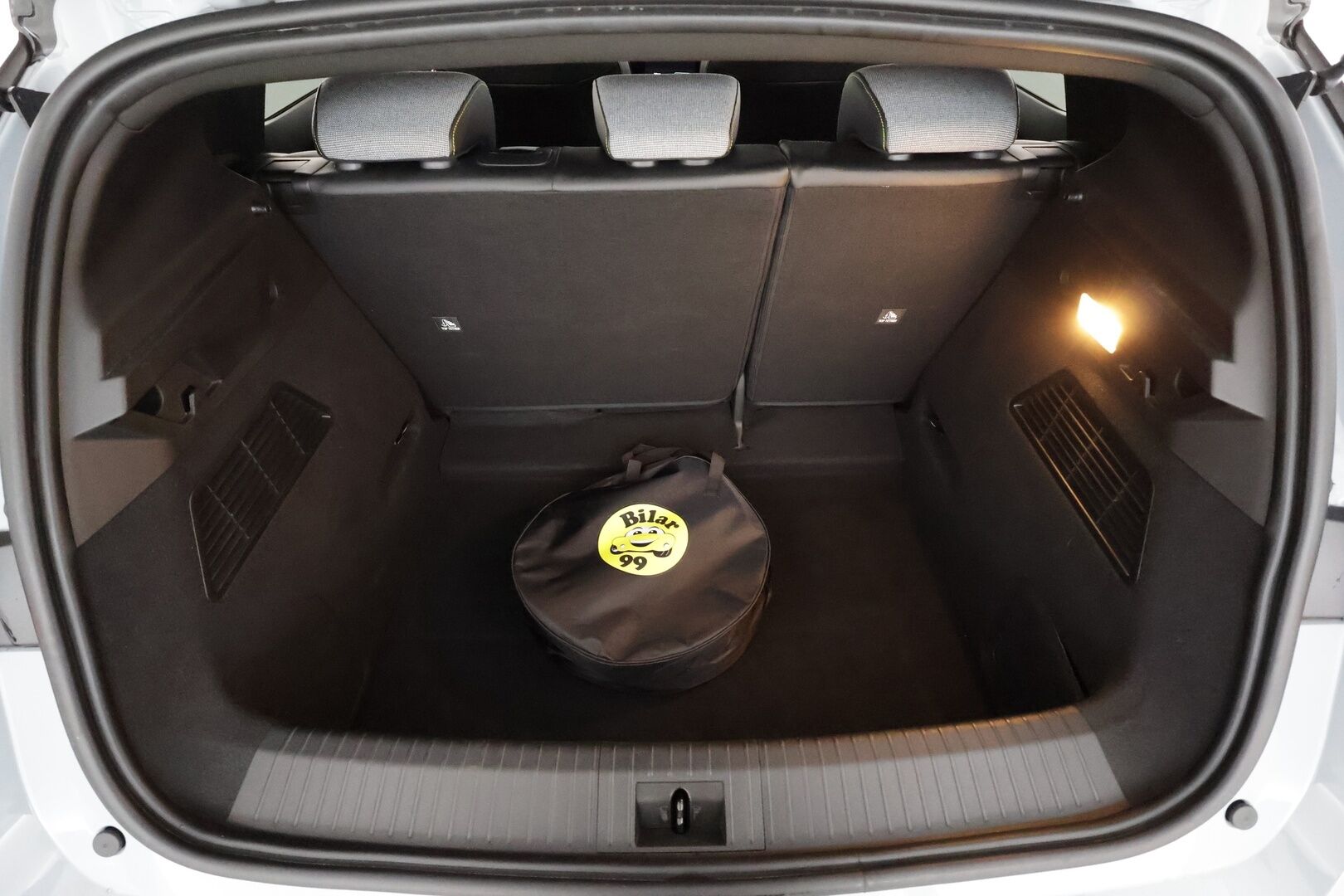 RENAULT MEGANE 2022 E-Tech electric 60kWh 220hv Techno - | ACC | LED | 360 | Navi | Katveavustin | Kaistavahti | Apple&Android | Digimittaristo | Puolinahat | Ratinlämmitys |