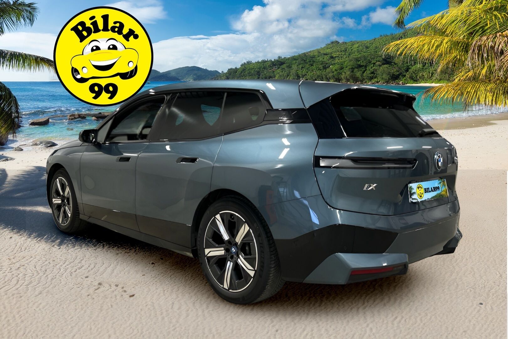 BMW IX 2022 xDrive40 - 3,99 % KORKOTARJOUS TÄHÄN AUTOON - Adapt.Vakkari / Lasikatto / Harman/Kardon / Vetokoukku / Vegaaninahat / Peruutuskamera 360 / TULOSSA //