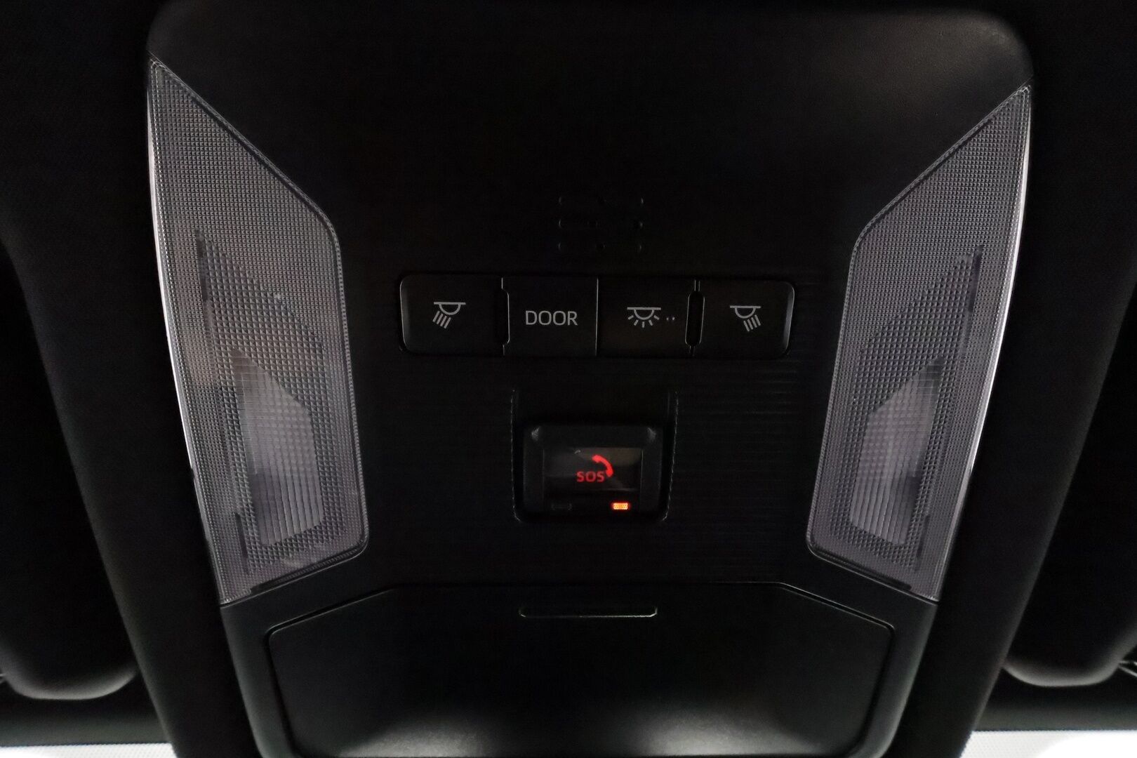 TOYOTA RAV4 PLUG-IN 2021 Hybrid 2,5 AWD-i Style ** Koukku / Adapt.Vakkari / P.Kamera / LED-valot / Kaistavahti / Apple&Android / KeylessGO ** - 3,99 % KORKOTARJOUS TÄHÄN AUTOON - 2x Renkaat / Akku Kuntotarkistettu!