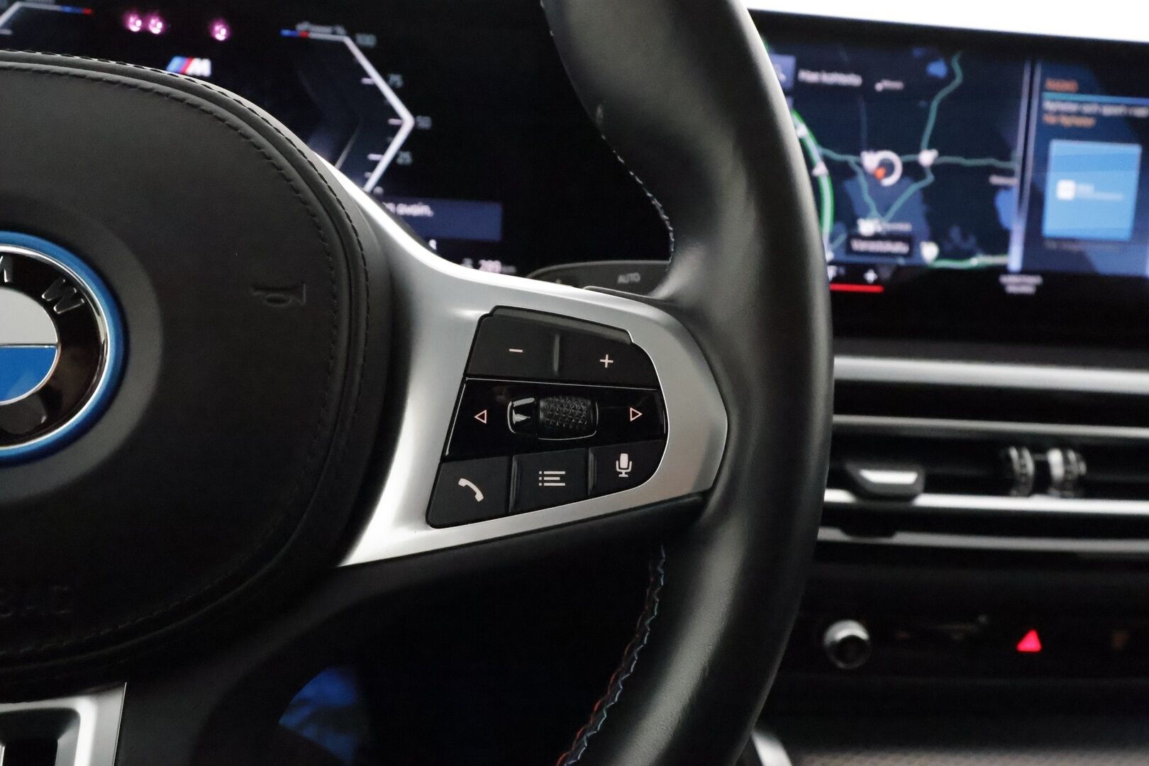 BMW I4 M50 2022 G26 xDrive Charged Gran Coupe - 2,99 % KORKOTARJOUS TÄHÄN AUTOON - ** Driving assistant / HUD / H&K / Kamera / Ilmastoidut nahat / Kuljettajan muistipenkki / Sähkökontti / ILP **