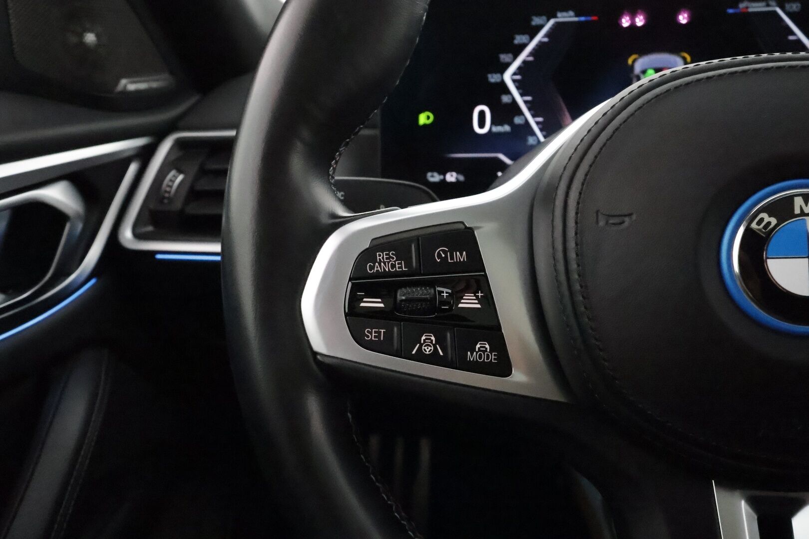 BMW I4 M50 2022 G26 xDrive Charged Gran Coupe - 2,99 % KORKOTARJOUS TÄHÄN AUTOON - ** Driving assistant / HUD / H&K / Kamera / Ilmastoidut nahat / Kuljettajan muistipenkki / Sähkökontti / ILP **