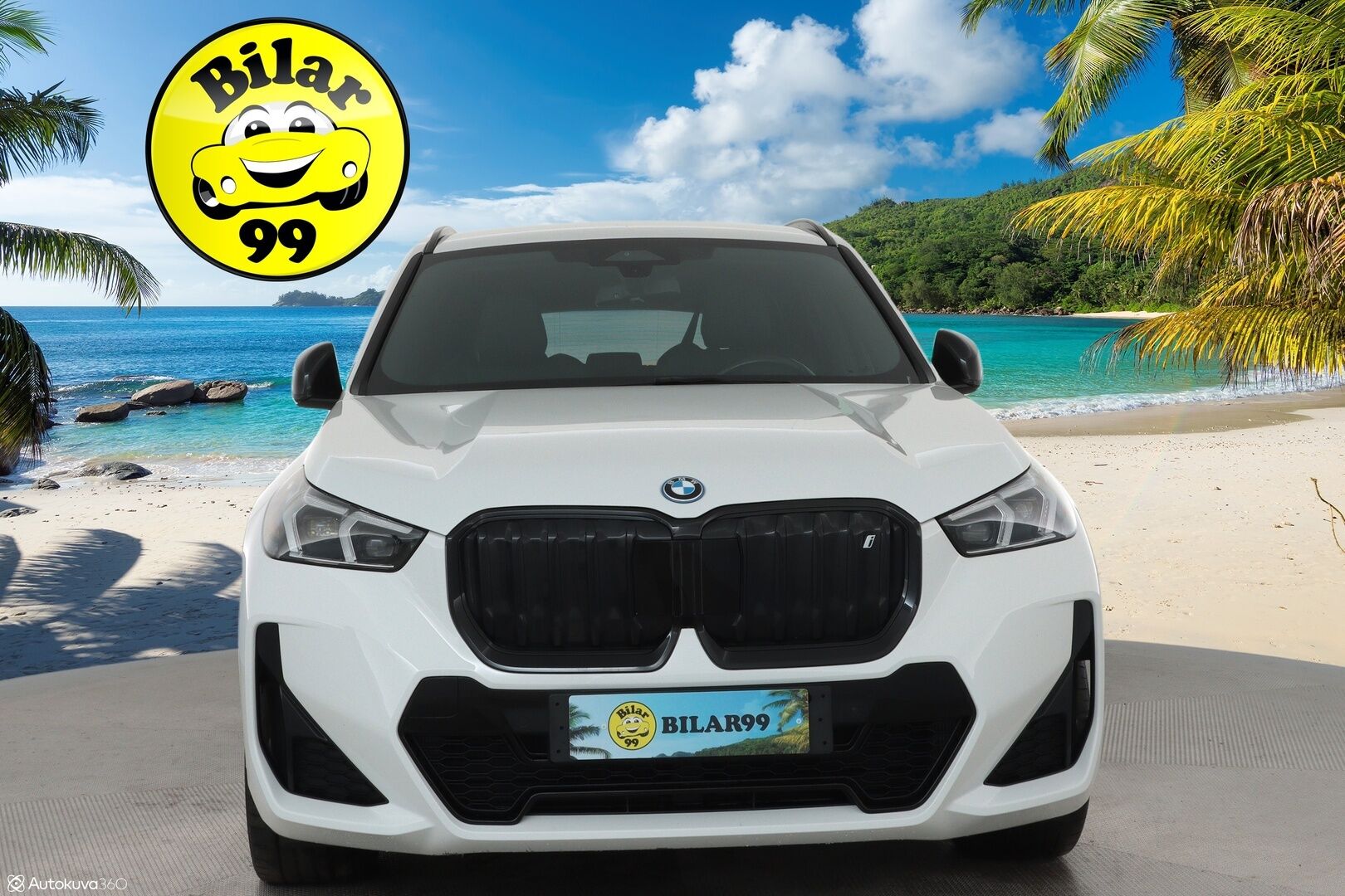 BMW IX1 2023 U11 30 xDrive M-Sport **Koukku / Harman/Kardon / P.Kamera / LED-valot / Hierova Sporttipenkki Muistilla / Kaistavahti** - 3,99 % KORKOTARJOUS TÄHÄN AUTOON - 31.5. ASTI! - ACC / Nahkasisusta / Navi / KeylessGO / 2x Vanteet
