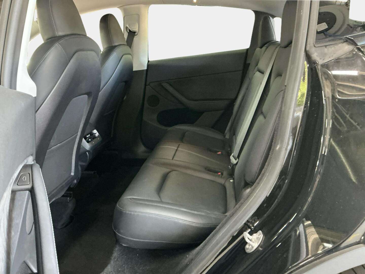 Tesla Model Y Performance 2023, kuva 6/8