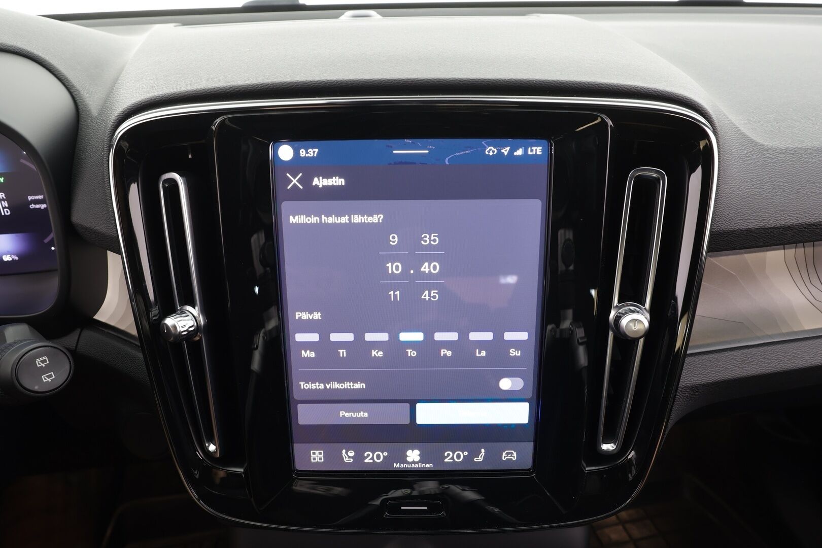 Volvo XC40 2023 Recharge Twin Plus - | ACC | ILP | Koukku | Muistipenkki | Nahka-alcantara | P.kamera | BLIS | Pilot Assist | Keyless | Sähk. takaluukku | Lämm. ratti | Merkkihuollot | ALV |