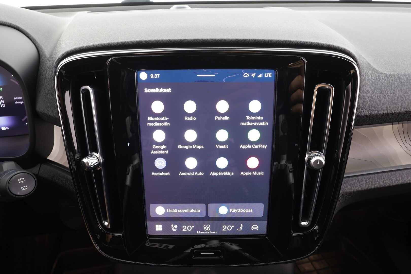 Volvo XC40 2023 Recharge Twin Plus - | ACC | ILP | Koukku | Muistipenkki | Nahka-alcantara | P.kamera | BLIS | Pilot Assist | Keyless | Sähk. takaluukku | Lämm. ratti | Merkkihuollot | ALV |