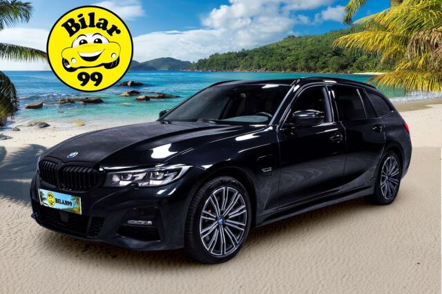 BMW 330 2022