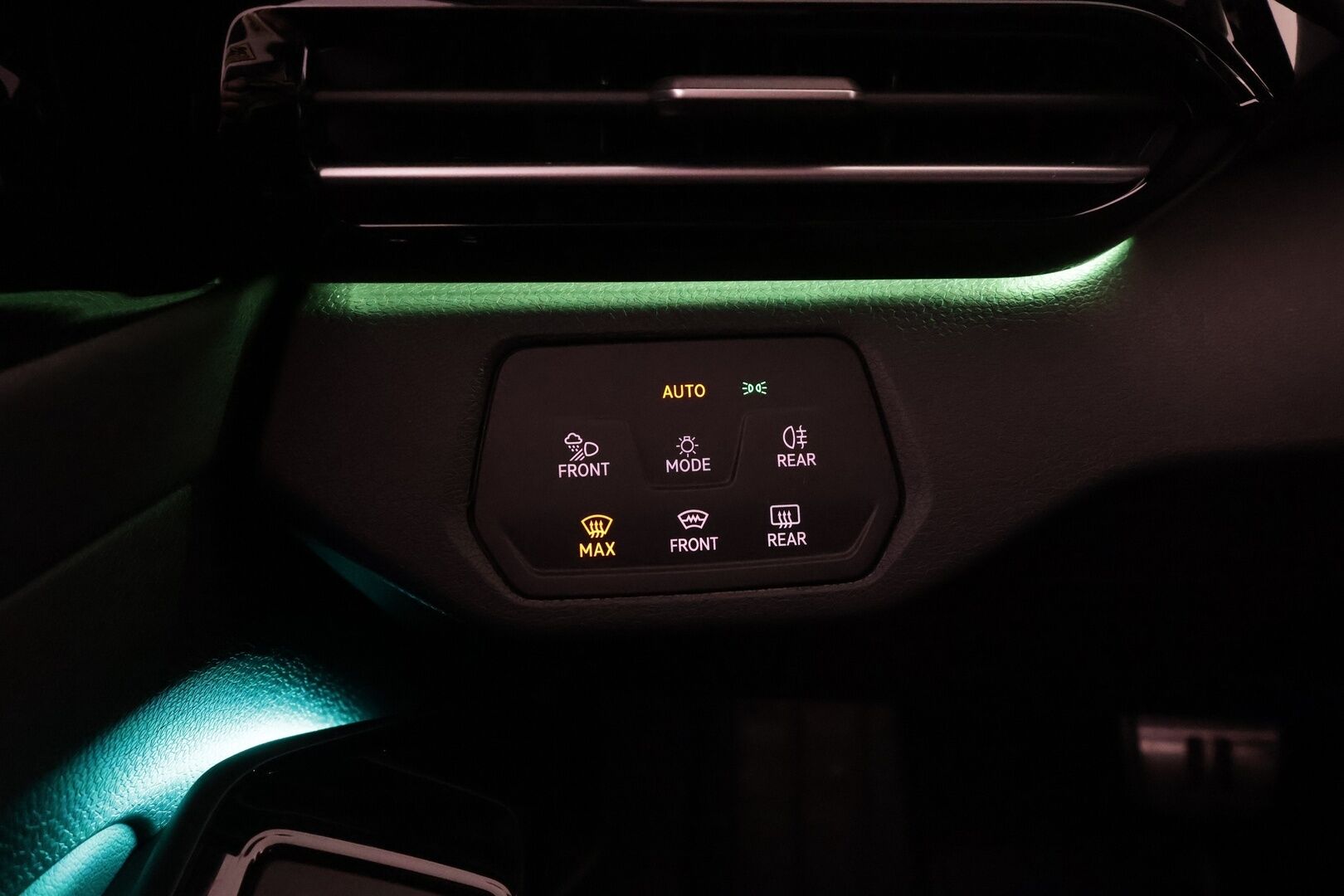 VOLKSWAGEN ID.4 2023 GTX Dual Motor AWD Business Max * ILP / Koukku / ACC / Matrix-LED / 360° / Hierovat Sportpenkit Muistilla / Navi * - Akku kuntotarkastettu SoH 94,7% / Kahdet renkaat - Osta nyt, maksa vasta ensi vuonna