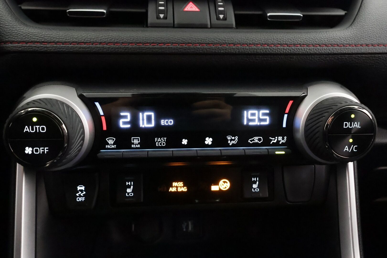 TOYOTA RAV4 PLUG-IN 2024 2,5 Hybrid AWD-i Intense - | ACC | ILP | JBL | Puolinahat | Sähköpenkki | Digimittaristo | P.kamera | Keyless | LTA | BSM | Lämm. ratti ja tuulilasi | Apple & Android | Sähk. takaluukku | 