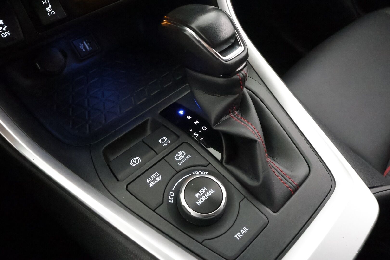 TOYOTA RAV4 PLUG-IN 2024 2,5 Hybrid AWD-i Intense - | ACC | ILP | JBL | Puolinahat | Sähköpenkki | Digimittaristo | P.kamera | Keyless | LTA | BSM | Lämm. ratti ja tuulilasi | Apple & Android | Sähk. takaluukku | 