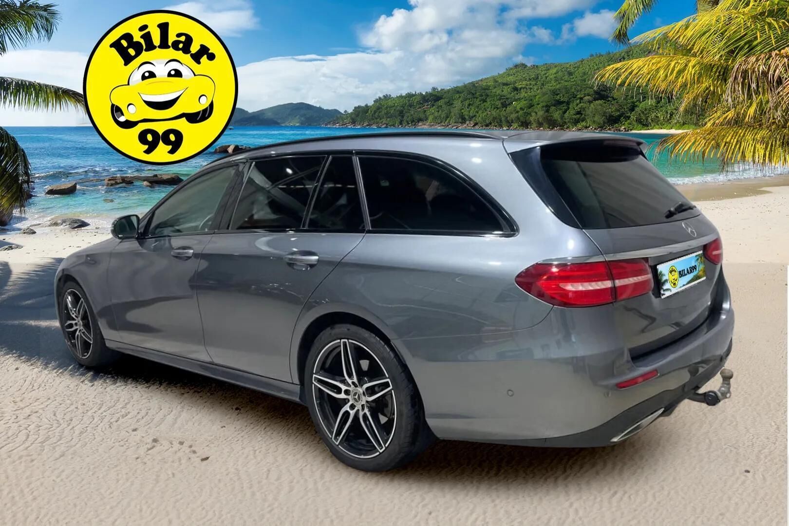 MERCEDES-BENZ E 2019 220 d 4Matic A  AMG ** Webasto / Widescreen / Panorama / P-Kamera / Koukku ** - Merkkihuollot / 2x vanteet