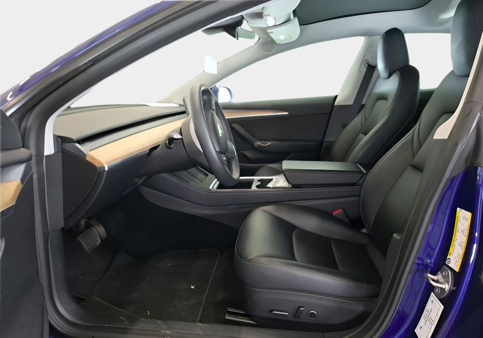 TESLA MODEL 3 2023 Long Range AWD * ILP / Lasikatto / ACC / Matrix-LED / P.kamera / Muistipenkki / Premium Audio * - 2x Latauskaapelit - HULLUT AVAJAISHULINAT KORKOTARJOUS 3,29 %