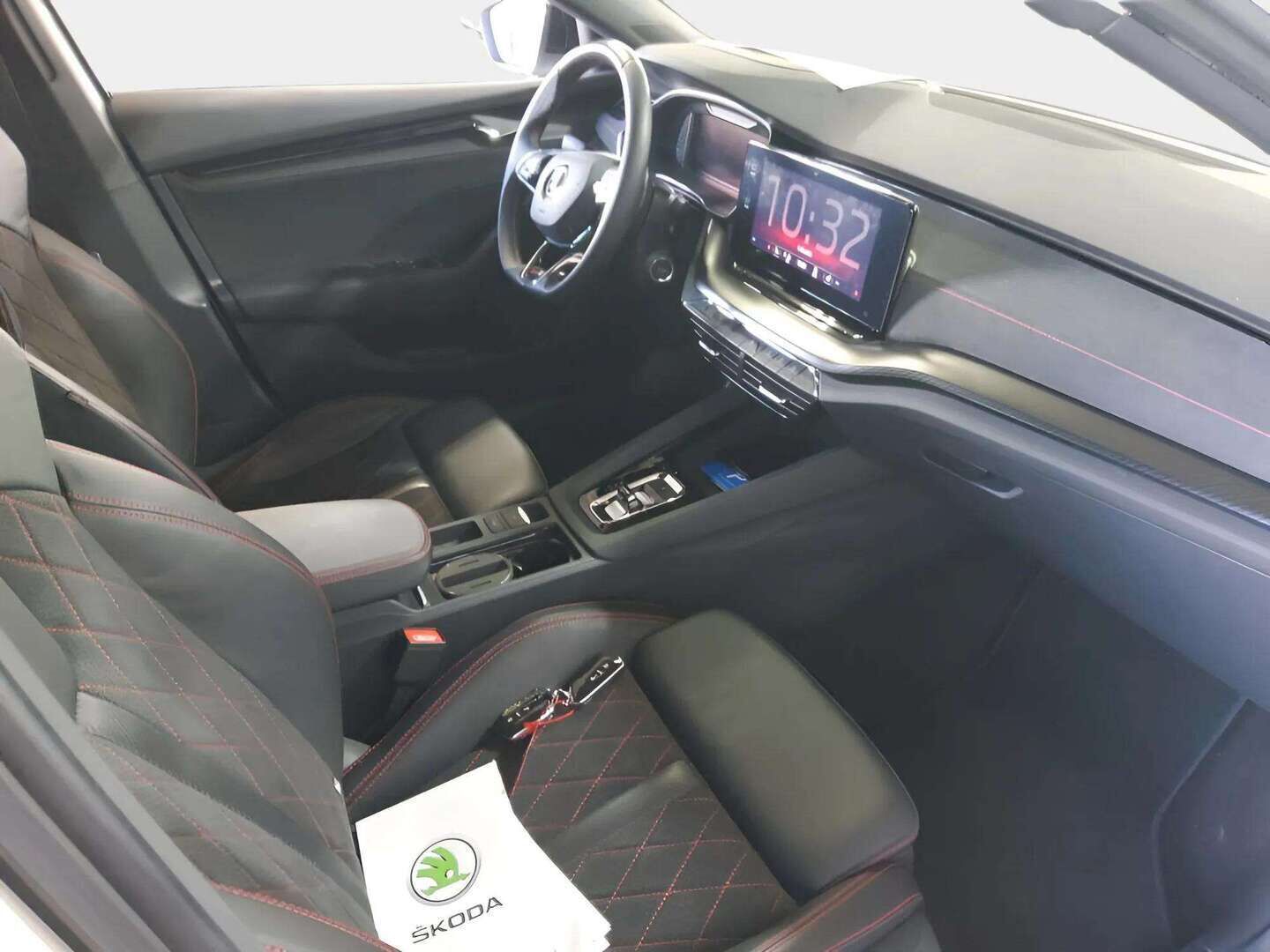 SKODA OCTAVIA 2023 Combi 1.4 TSI PHEV RS iV DSG Autom. - | Canton | HUD | ACC | Matrix-LED | P.kamera | Hierovat Sporttipenkit Muistilla | Navi | Kaistavahti | Keyless | Merkkihuollot | Kahdet renkaat |
