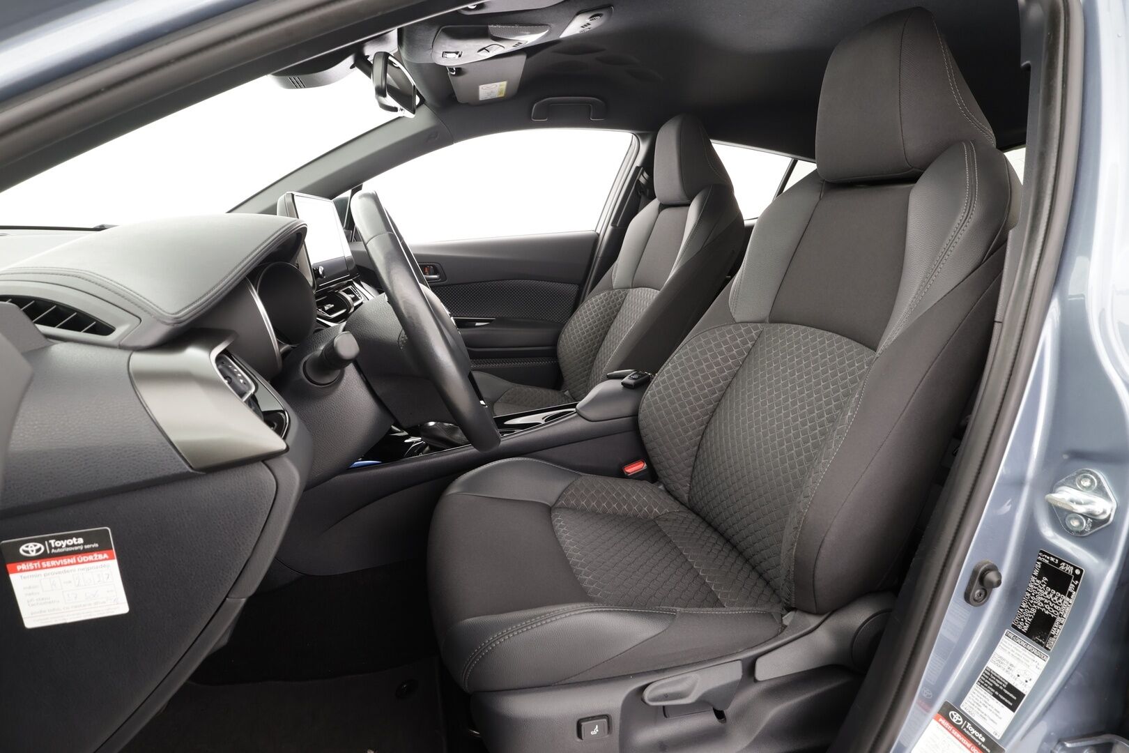 TOYOTA C-HR 2022 2,0 Hybrid Intense - | ACC | Puolinahat | P.kamera ja tutkat | Keyless | LED | Lane Assist | BSM | RCTA | Navi | Lämm. ratti | Aut. pitkät | Pysäköintiavustin | 