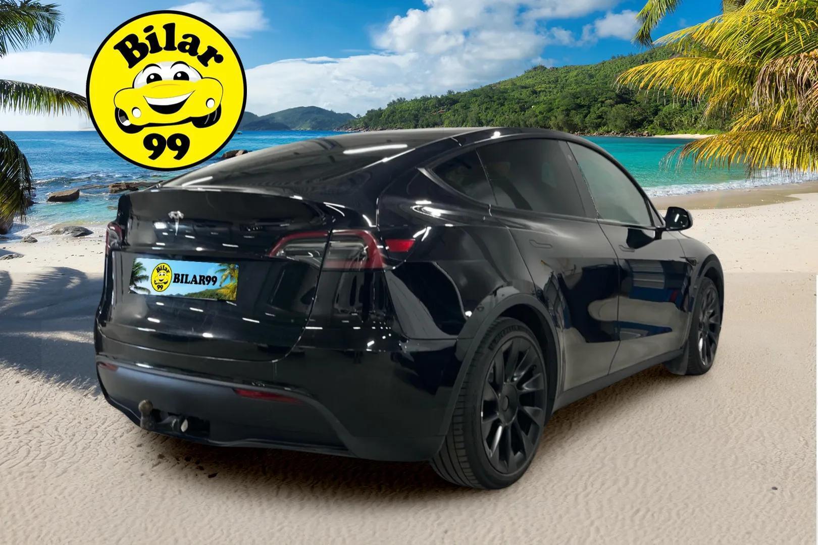 Tesla Model Y Standard Range RWD 2023, kuva 3/4