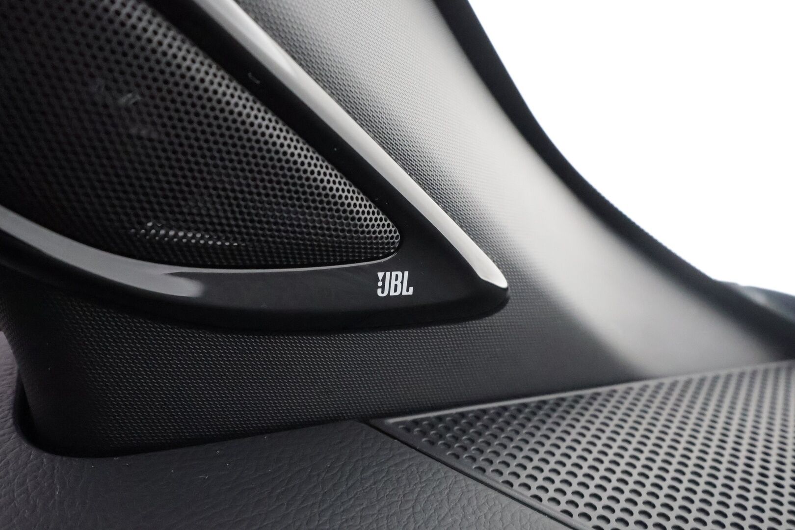 Toyota C-HR 2022 2,0 Hybrid GR Sport - | ACC | Koukku | JBL | Sähköpenkki | Nahka-alcantara | AFS-LED | P.kamera ja tutkat | LKA | BSM | Keyless | Navi | Apple & Android | Merkkihuollot | 