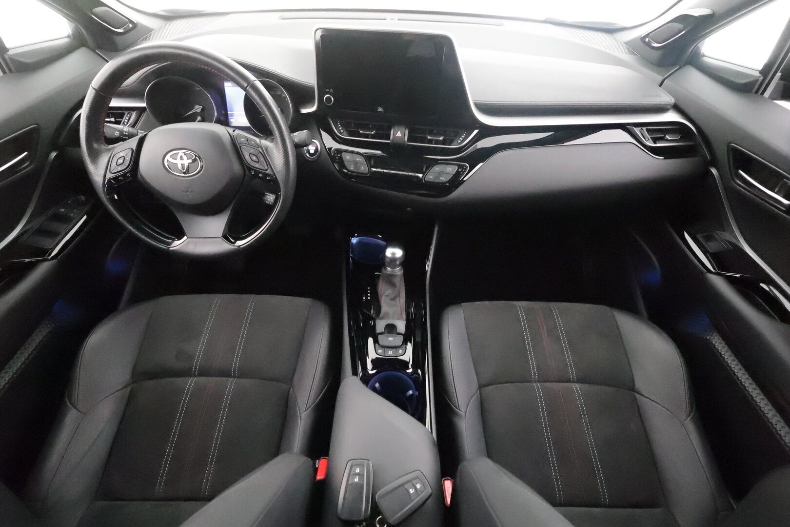 Toyota C-HR 2022 2,0 Hybrid GR Sport - | ACC | Koukku | JBL | Sähköpenkki | Nahka-alcantara | AFS-LED | P.kamera ja tutkat | LKA | BSM | Keyless | Navi | Apple & Android | Merkkihuollot | 