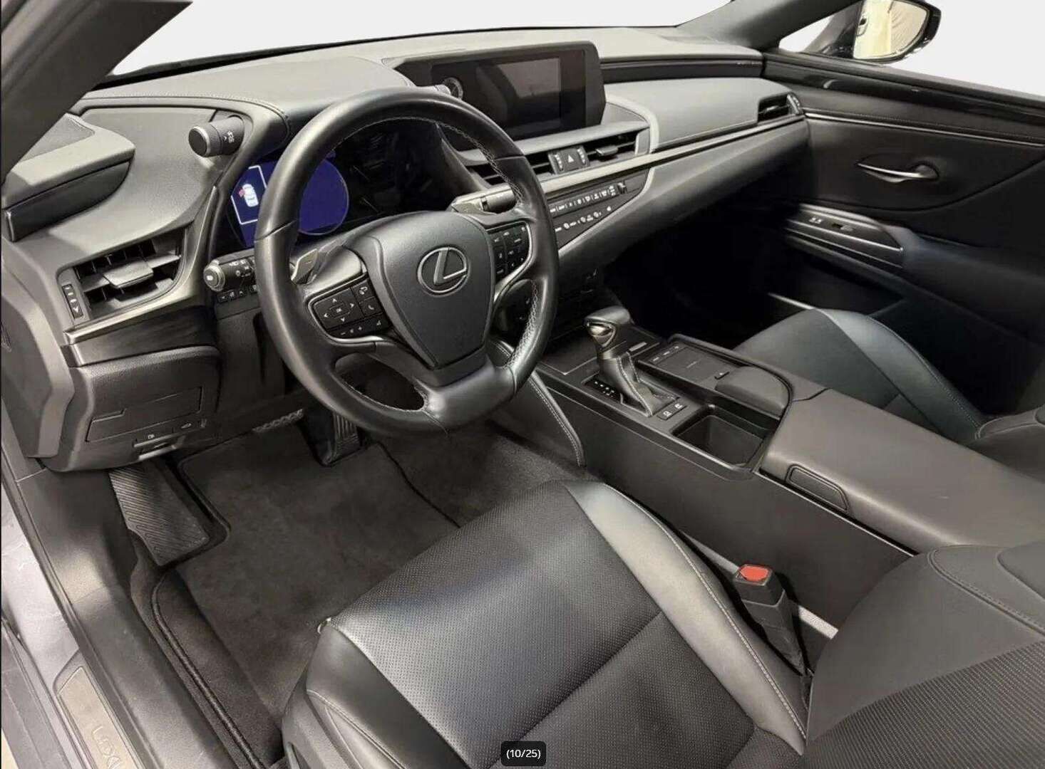 LEXUS ES 2021 300h Limited Edition - | ACC | Kattoluukku | Nahkaverhoilu | Sähköpenkit | Keyless | P.kamera | Apple & Android | Steering Assist | Merkkihuollot | 2x renkaat aluin | 