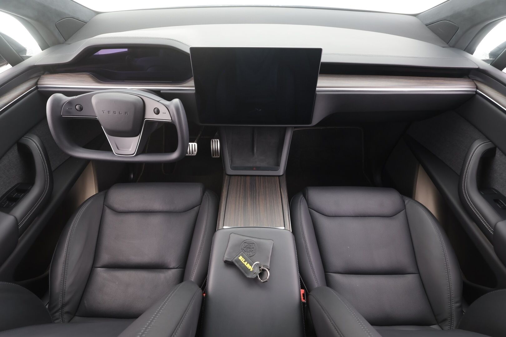 TESLA MODEL X 2023 Long Range 6-P - | ILP | Koukku | ACC | Ilmastoitu Muistipenkki | P.Kamera | Premium Audio | Ilma-alusta | LED | Navi | Kaistavahti | Keyless | Kahdet renkaat | 2x Latauskaapelit |