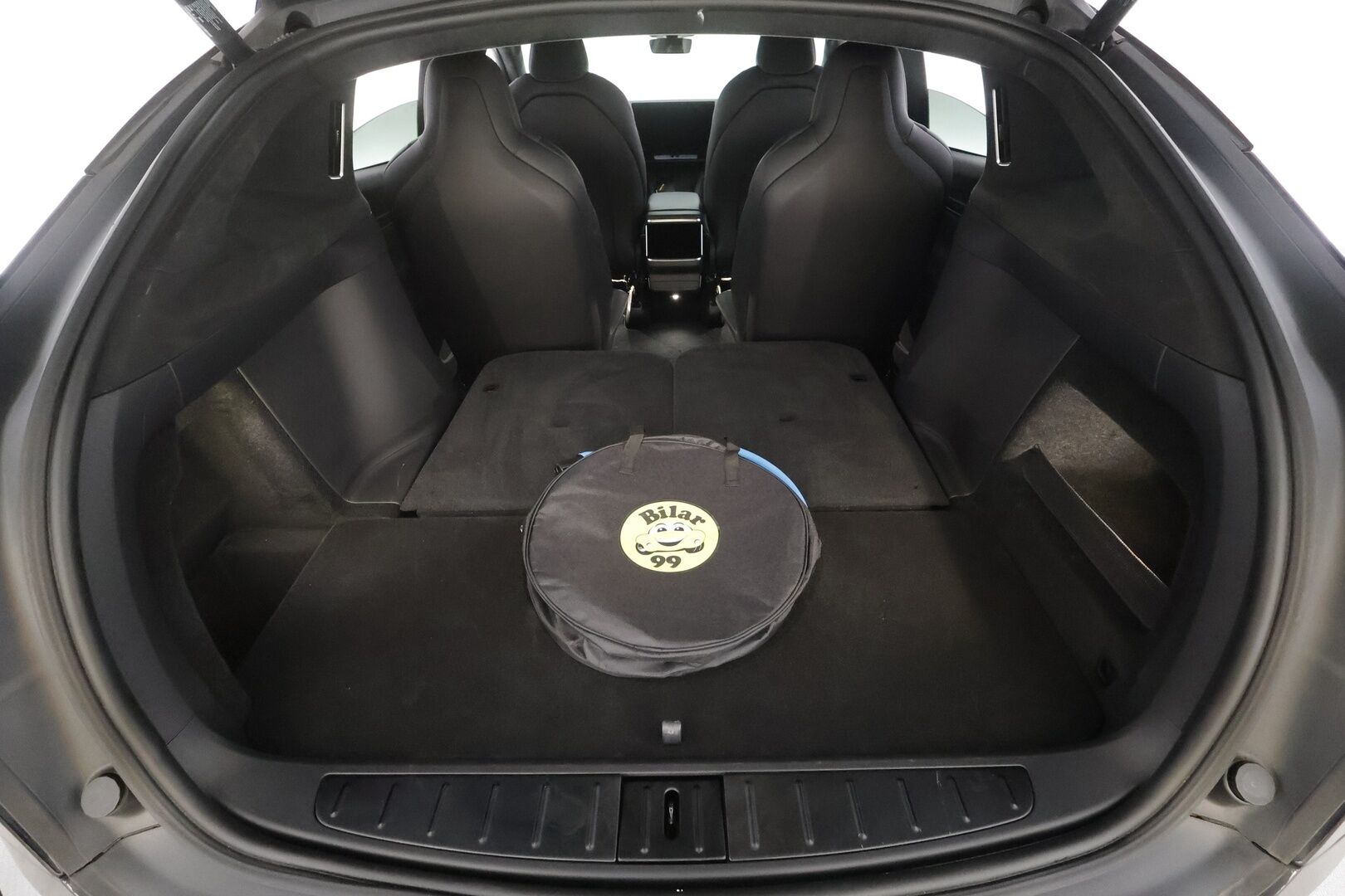 TESLA MODEL X 2023 Long Range 6-P - | ILP | Koukku | ACC | Ilmastoitu Muistipenkki | P.Kamera | Premium Audio | Ilma-alusta | LED | Navi | Kaistavahti | Keyless | Kahdet renkaat | 2x Latauskaapelit |