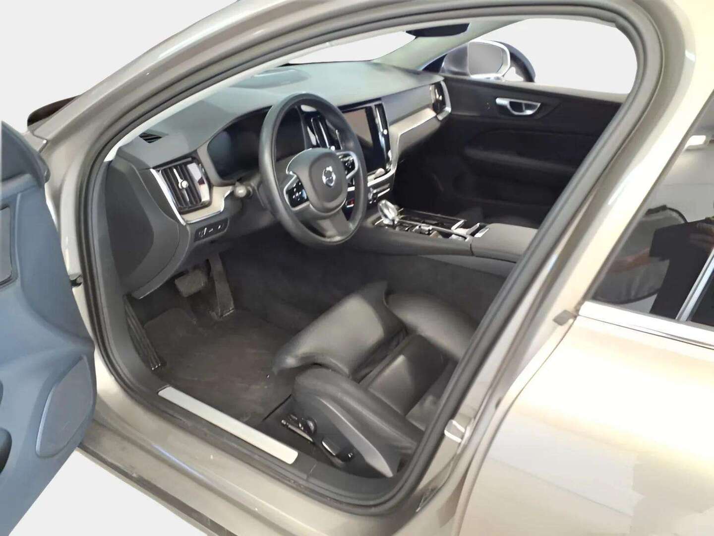 Volvo V60 2022, bild 5/6