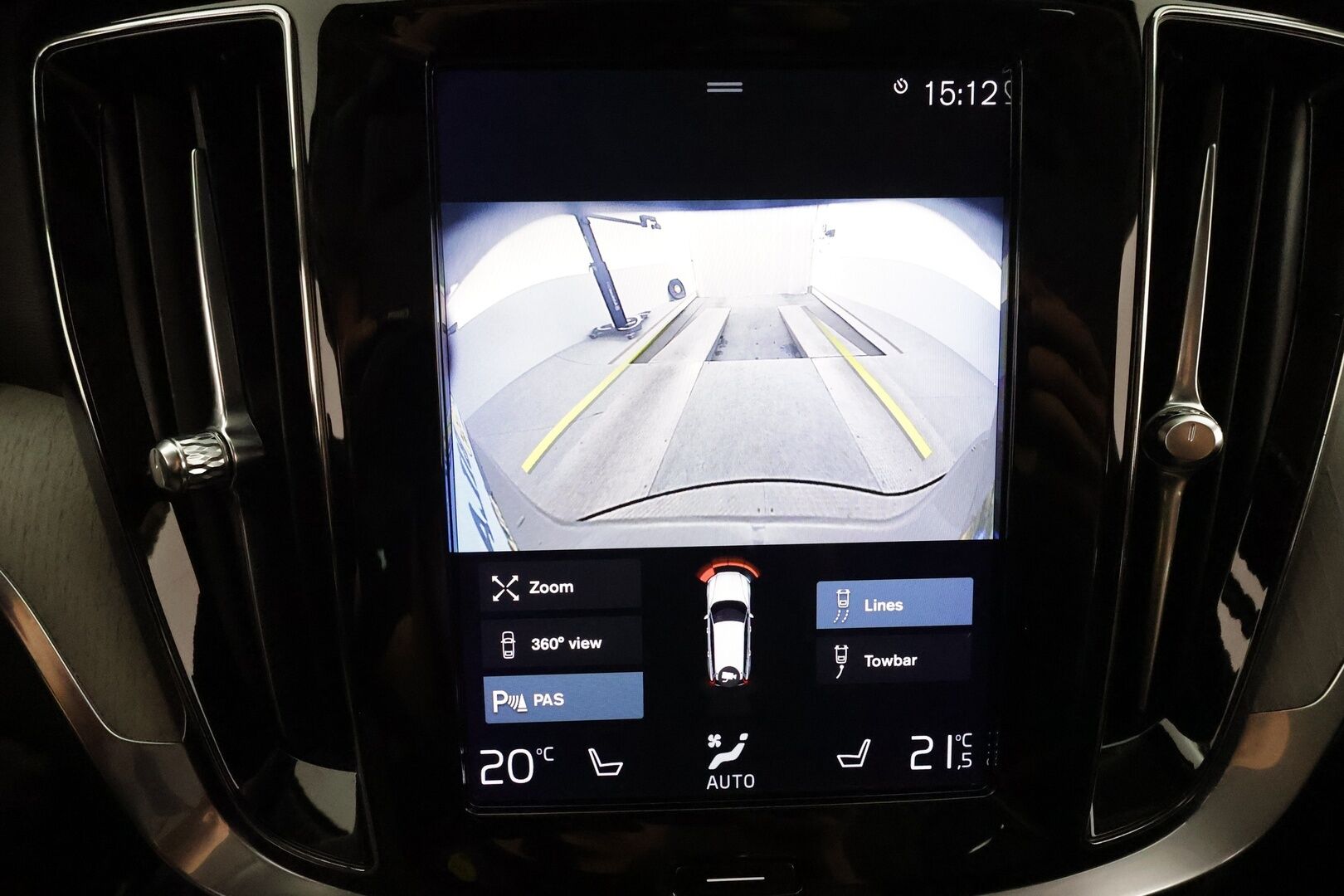 Volvo V60 CROSS COUNTRY 2022 B4 AWD D-MHEV advanced aut ** Sporttinahat / HUD / Harman&Kardon / 360 / TULOSSA - 3,99 % KORKOTARJOUS TÄHÄN AUTOON - 31.5. ASTI! - Adapt.vakkari / Webasto / Muistipenkit / Koukku