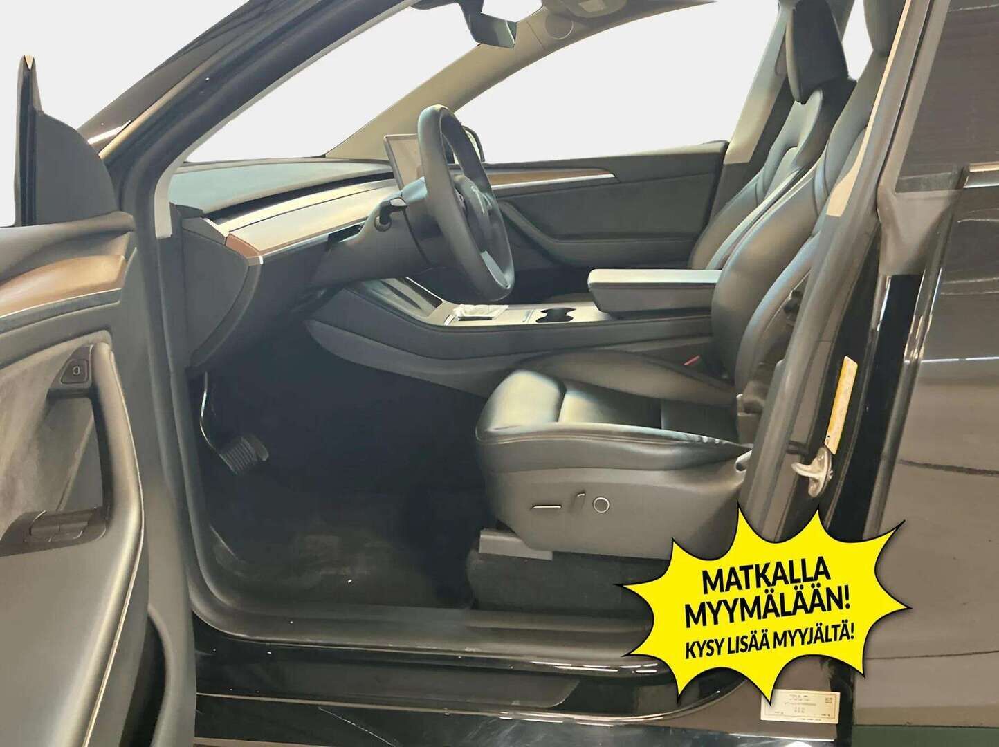 TESLA MODEL Y 2023 Long Range / Vetokoukku / 20'' vanteet / Autopilot - HULLUT AVAJAISHULINAT KORKOTARJOUS 3,29 %