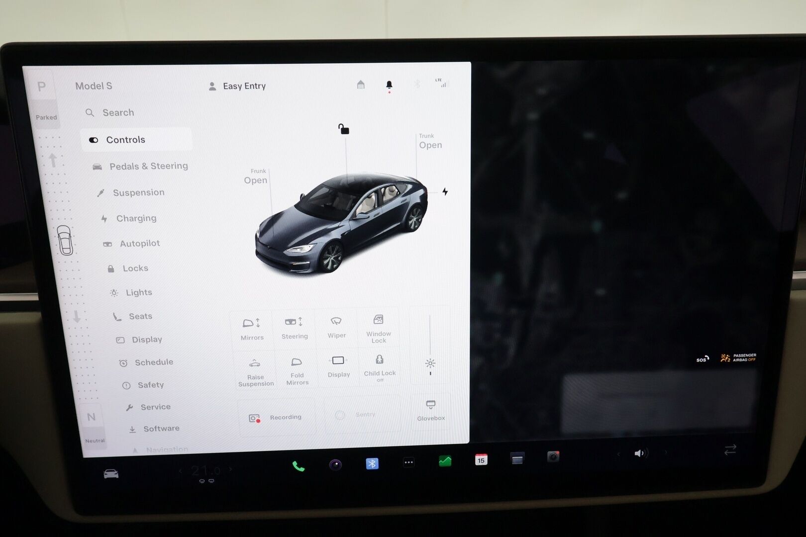 TESLA MODEL S 2023 Long Range *Koukku / Lasikatto /  ILP / ACC / Matrix-LED / P.kamera / Ilmastoitu Muistipenkki / Navi / Kaistavahti* - 2x Latauskaapelit