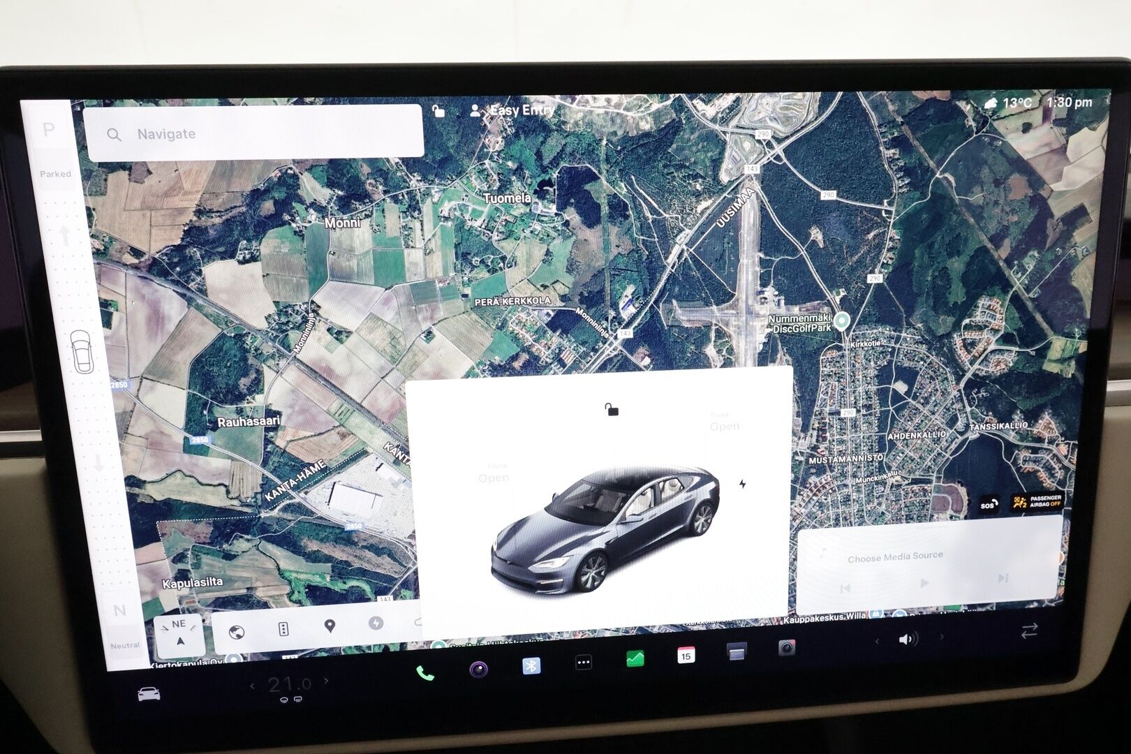 TESLA MODEL S 2023 Long Range *Koukku / Lasikatto /  ILP / ACC / Matrix-LED / P.kamera / Ilmastoitu Muistipenkki / Navi / Kaistavahti* - 2x Latauskaapelit
