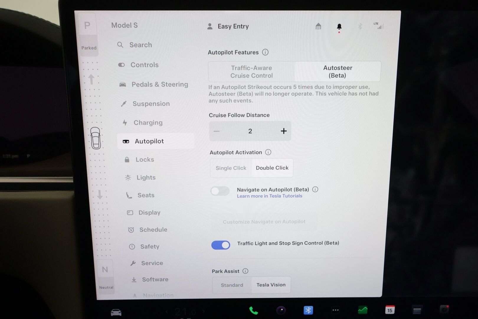TESLA MODEL S 2023 Long Range *Koukku / Lasikatto /  ILP / ACC / Matrix-LED / P.kamera / Ilmastoitu Muistipenkki / Navi / Kaistavahti* - 2x Latauskaapelit