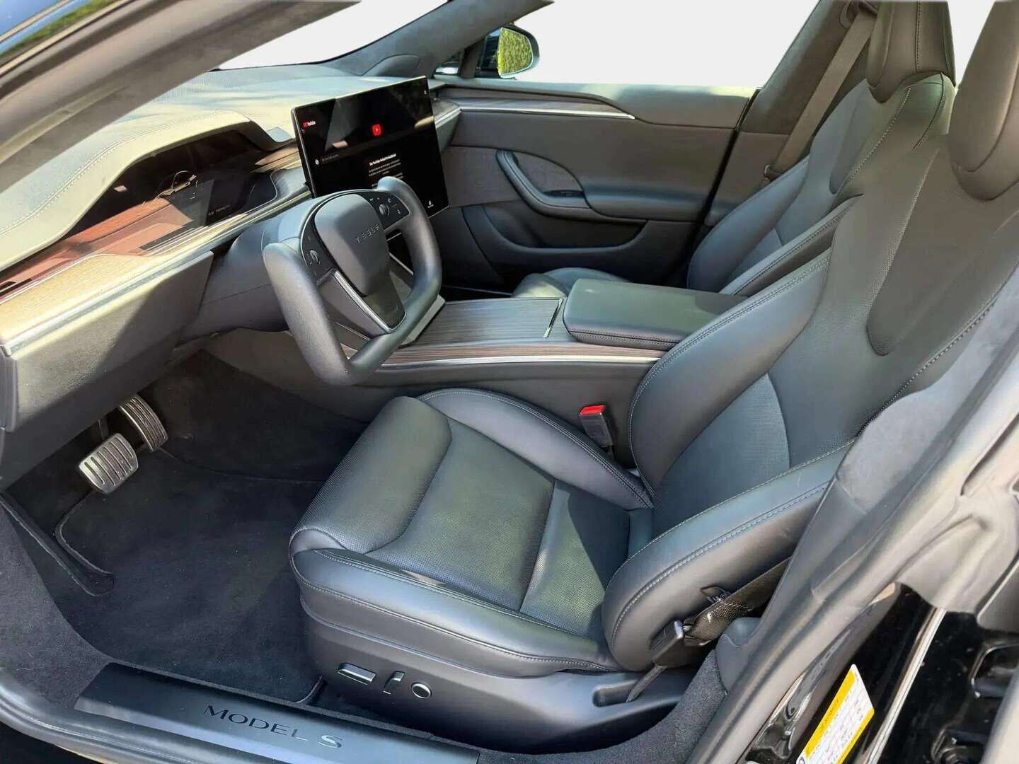 Tesla Model S 2023 Long Range - | ILP | ACC | Lasikatto | Ilma-alusta | Matrix-LED | P.Kamera | Ilmastoitu Muistipenkki | Premium Audio | Navi | Kaistavahti | Keyless | 2x Latauskaapelit |