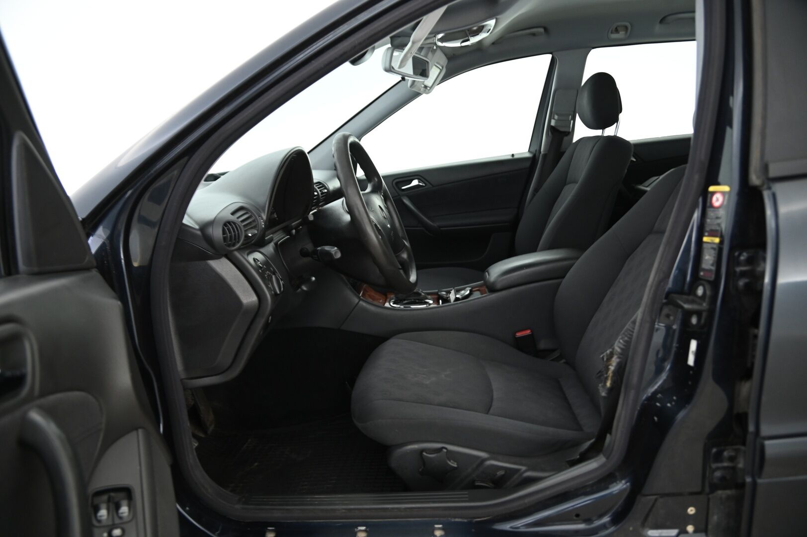 Mercedes-Benz C 2003 C 200 CDI *MYYDÄÄN HUUTOKAUPAT.COM*