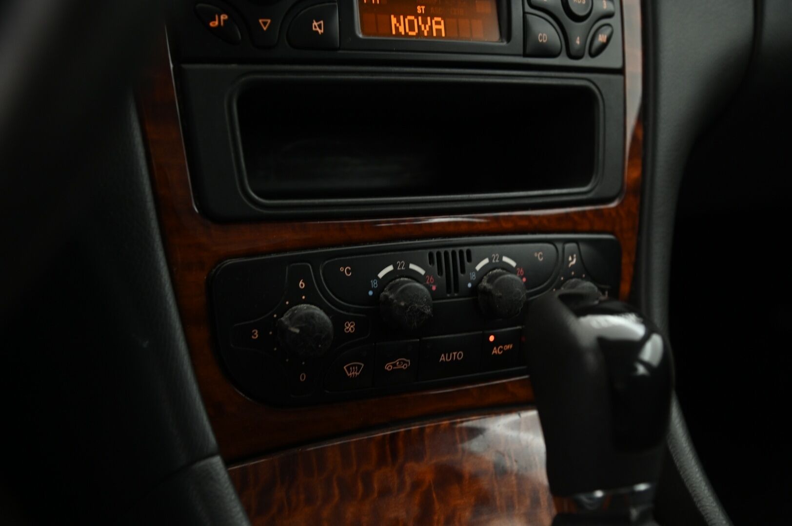 Mercedes-Benz C 2003 C 200 CDI *MYYDÄÄN HUUTOKAUPAT.COM*
