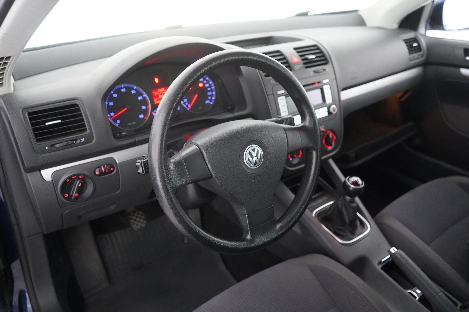 Volkswagen Golf Variant 2008 5D GOLF VARIANT 1.6-1KM/257 *MYYDÄÄN HUUTOKAUPAT.COM* - *MYYDÄÄN HUUTOKAUPAT.COM*