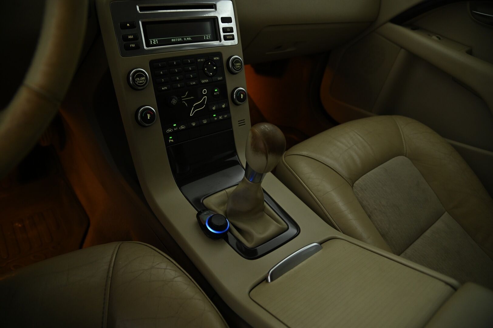 Volvo V70 2008 2,0D Momentum *Myydään Huutokaupat.com*